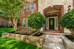 113 Woodland Cove, Coppell, TX 75019 - Photo 2