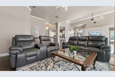 1012 Murl Drive, Irving, TX 75062 - Photo 14