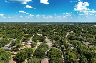 9639 Leaside Dr, Dallas, TX 75238 - Photo 34