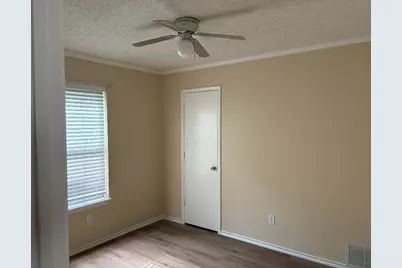 6309 Elm Springs Drive, Arlington, TX 76001 - Photo 10