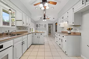12706 Whispering Hills Dr, Dallas, TX 75243 - Photo 2