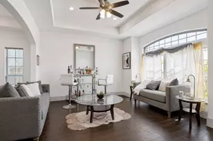 529 5th St, Grand Prairie, TX 75050 - Photo 10