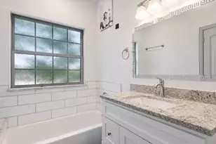 529 5th St, Grand Prairie, TX 75050 - Photo 12