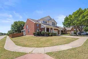 3203 Guadaloupe, Grand Prairie, TX 75054 - Photo 4