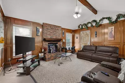 6403 Running Creek Drive, Arlington, TX 76001 - Photo 2