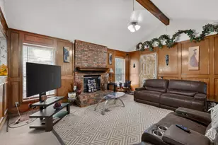 6403 Running Creek Dr, Arlington, TX 76001 - Photo 2