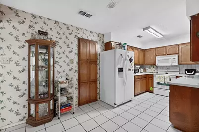 6403 Running Creek Drive, Arlington, TX 76001 - Photo 8