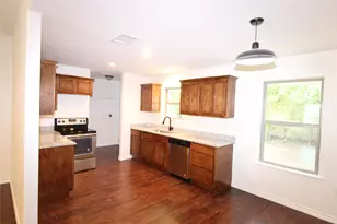 104 Boston St, Whitesboro, TX 76273 - Photo 4