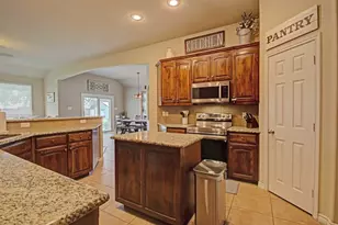 108 Champions Way, Azle, TX 76020 - Photo 16