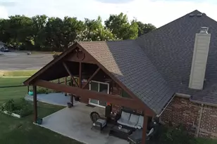 108 Champions Way, Azle, TX 76020 - Photo 32