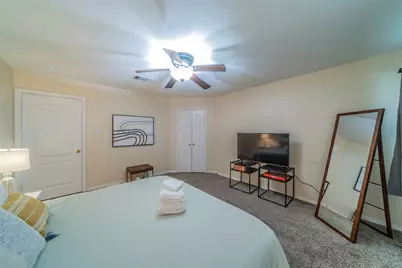 421 Oxford Street, Burleson, TX 76028 - Photo 12