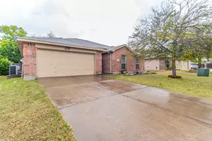 421 Oxford St, Burleson, TX 76028 - Photo 22