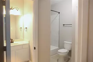 2417 Laguna Ln, Arlington, TX 76012 - Photo 28
