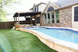 2417 Laguna Ln, Arlington, TX 76012 - Photo 36