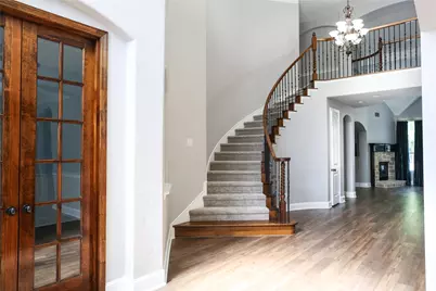 2417 Laguna Lane, Arlington, TX 76012 - Photo 8