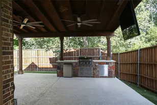2417 Laguna Ln, Arlington, TX 76012 - Photo 34