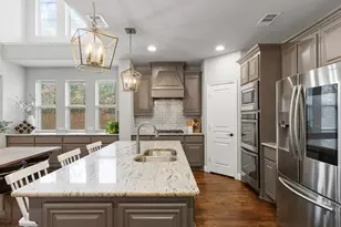 100 Griffith Ct, Euless, TX 76039 - Photo 8