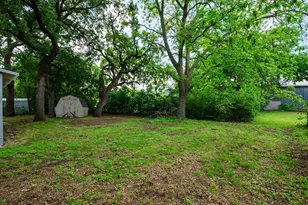 107 Windsor Ct, Weatherford, TX 76086 - Photo 24