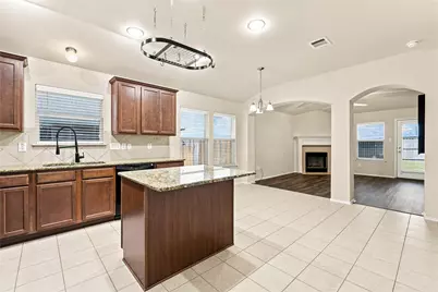6541 Serena Lane, Waco, TX 76712 - Photo 8
