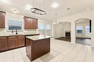 6541 Serena Ln, Waco, TX 76712 - Photo 8