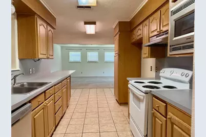 3820 Sagebrush Road, Benbrook, TX 76116 - Photo 8
