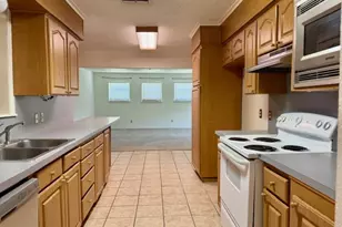 3820 Sagebrush Rd, Benbrook, TX 76116 - Photo 8