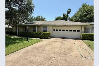 3820 Sagebrush Road, Benbrook, TX 76116 - Photo 2