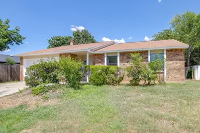 7805 Evening Star Drive, Fort Worth, TX 76133 - Photo 2