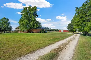 729 Hcr 2224 E, Aquilla, TX 76622 - Photo 6