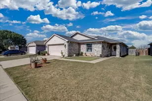2612 Diver Ct, Fort Worth, TX 76119 - Photo 1