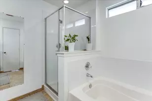 2612 Diver Ct, Fort Worth, TX 76119 - Photo 20