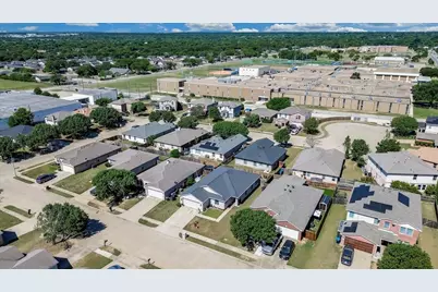 2612 Diver Court, Fort Worth, TX 76119 - Photo 32