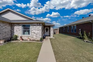 2612 Diver Ct, Fort Worth, TX 76119 - Photo 8