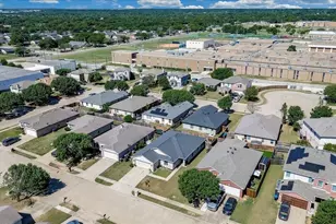 2612 Diver Ct, Fort Worth, TX 76119 - Photo 30