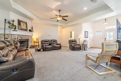 1305 E Apache Trail, Granbury, TX 76048 - Photo 26