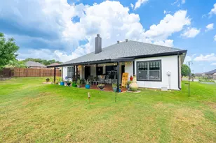 1305 E Apache Trail, Granbury, TX 76048 - Photo 18
