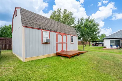 1305 E Apache Trail, Granbury, TX 76048 - Photo 22