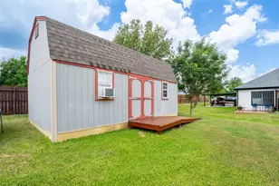 1305 E Apache Trail, Granbury, TX 76048 - Photo 22