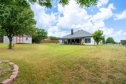 1305 E Apache Trail, Granbury, TX 76048 - Photo 20