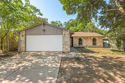 7616 Woodfield Road, Fort Worth, TX 76112 - Photo 2