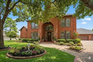 1121 Cogburn Ct, Shady Shores, TX 76208 - Photo 2