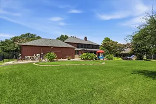 1121 Cogburn Ct, Shady Shores, TX 76208 - Photo 32