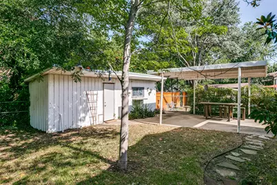 2212 Lipscomb Street, Fort Worth, TX 76110 - Photo 24