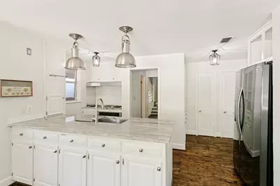 2212 Lipscomb Street, Fort Worth, TX 76110 - Photo 10
