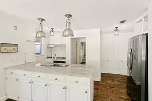 2212 Lipscomb St, Fort Worth, TX 76110 - Photo 10