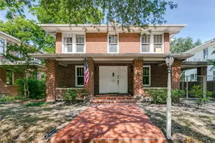 2212 Lipscomb St, Fort Worth, TX 76110 - Photo 2