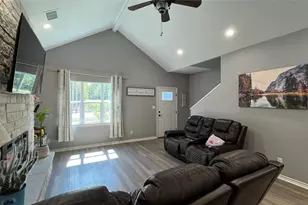 206 Beckham St W, Sulphur Springs, TX 75482 - Photo 4