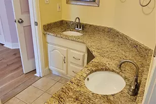 137 Oakview Rd, Gainesville, TX 76240 - Photo 26