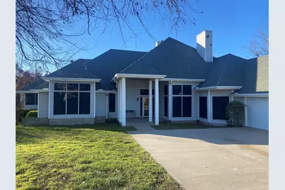 137 Oakview Road, Gainesville, TX 76240 - Photo 1