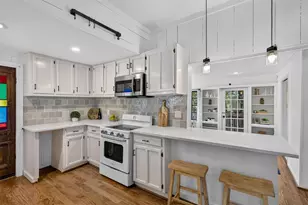 704 N College St, McKinney, TX 75069 - Photo 10